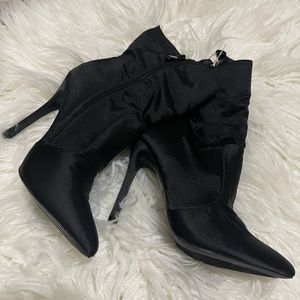 Olivia miller boot